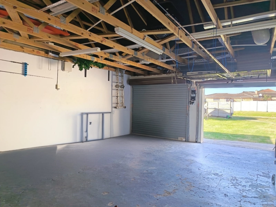 2 Bedroom Property for Sale in Strelitzia Park Eastern Cape